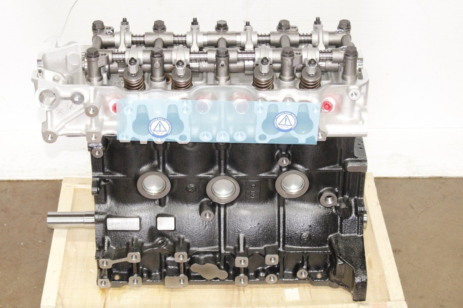 Brand New 1985 1995 Toyota Pick Up Truck 2.4L Engine 22R-E 4-Cylinder Motor